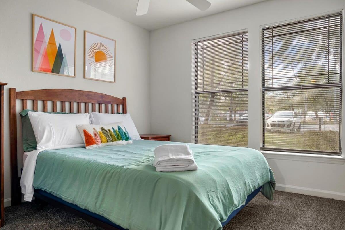 4Bd 2 Mi To Usf Free Pool + 24 Hour Gym Villa Tampa Eksteriør bilde