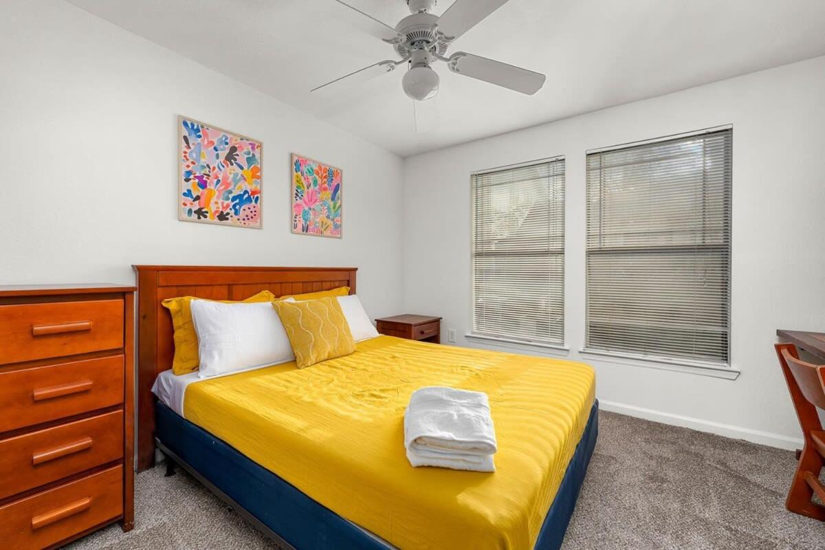 4Bd 2 Mi To Usf Free Pool + 24 Hour Gym Villa Tampa Eksteriør bilde